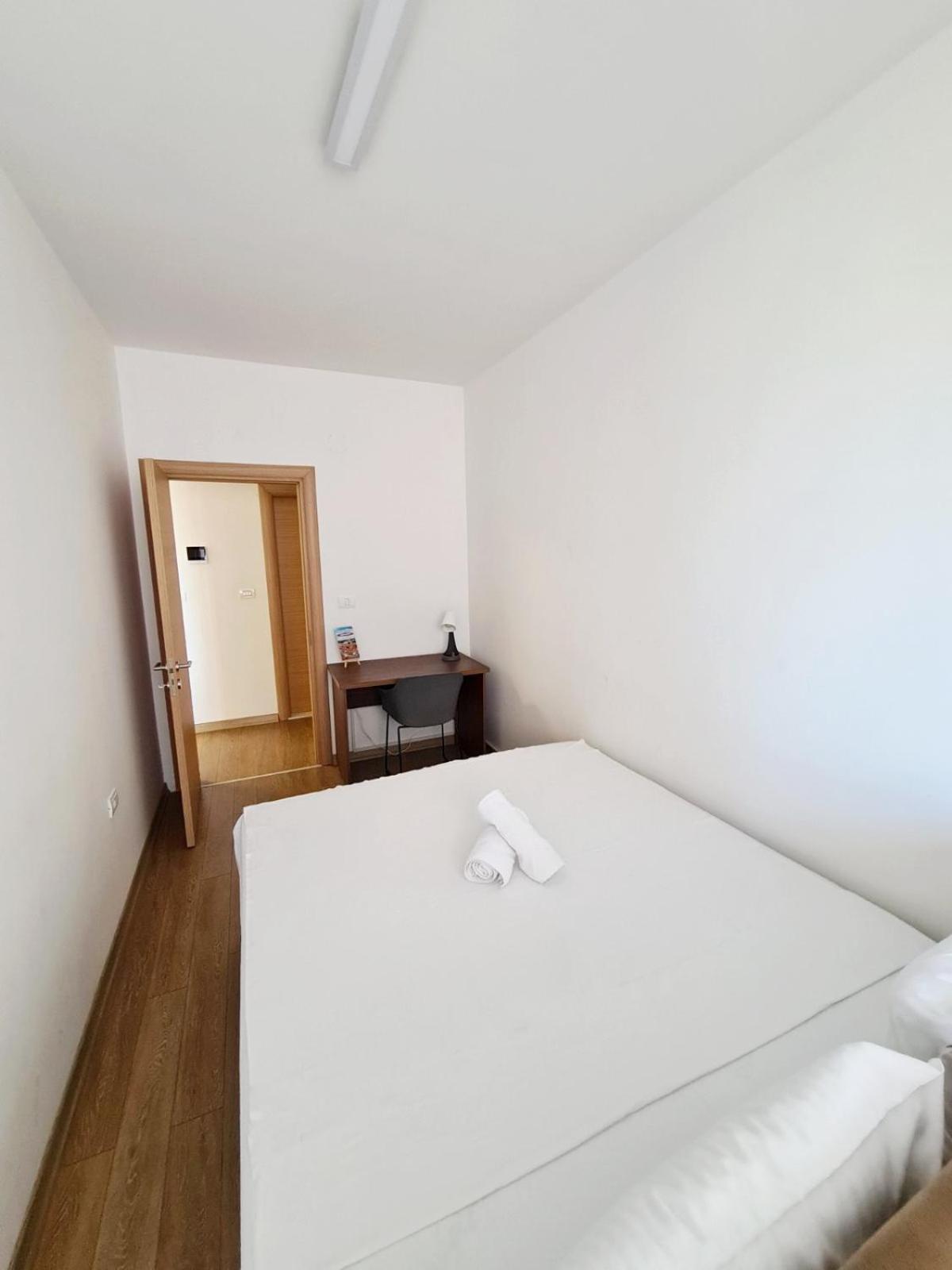 Smart Apartments Skopje Buitenkant foto