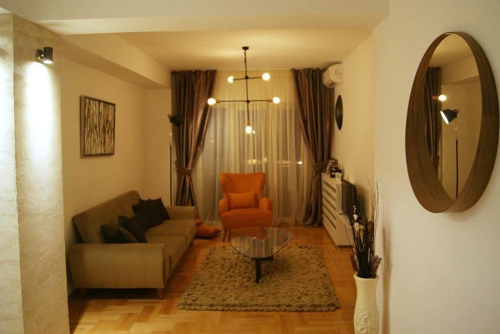 Smart Apartments Skopje Buitenkant foto